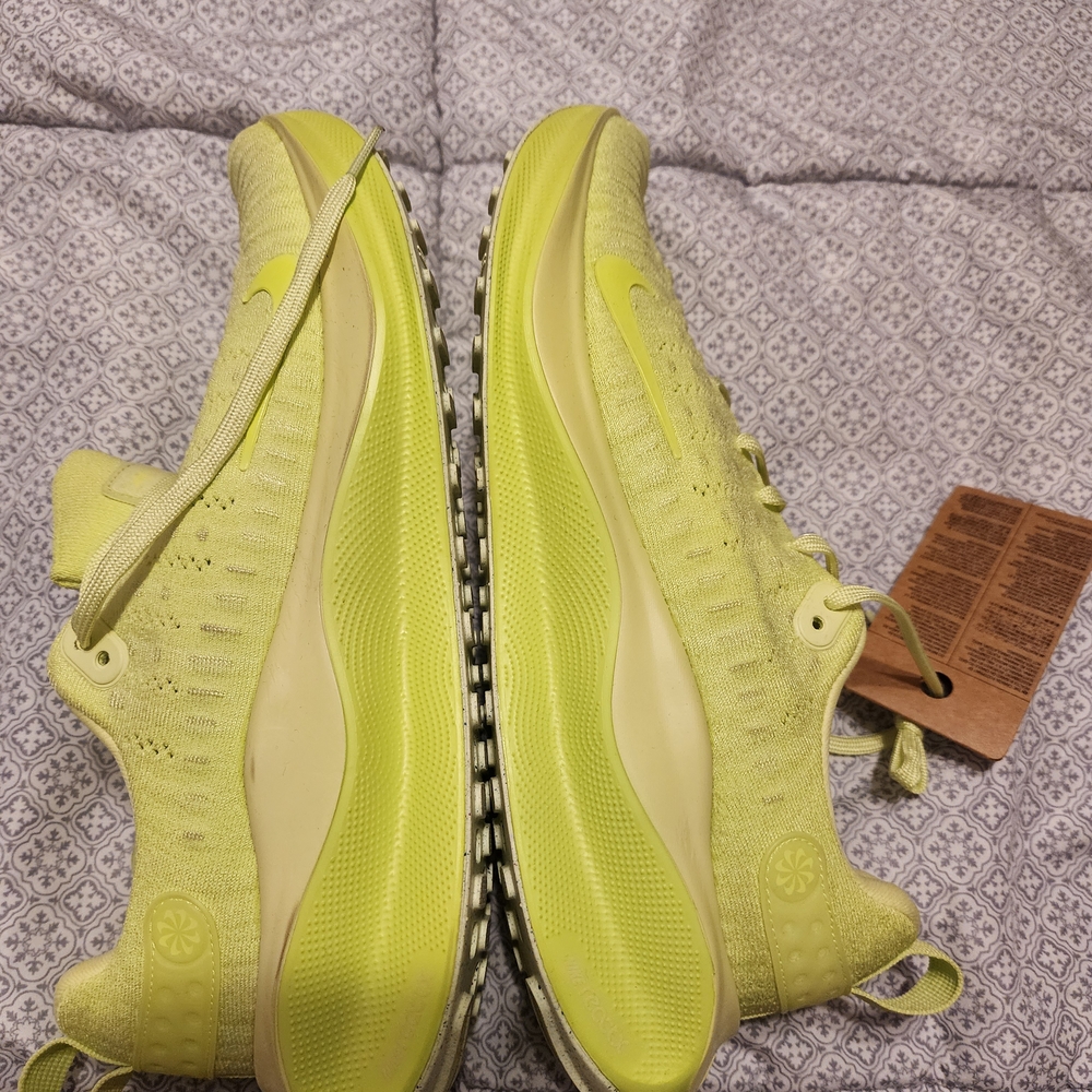 Nike Mens Reactx Infinity Run 4 Brand New Never Worn Size 11. no box